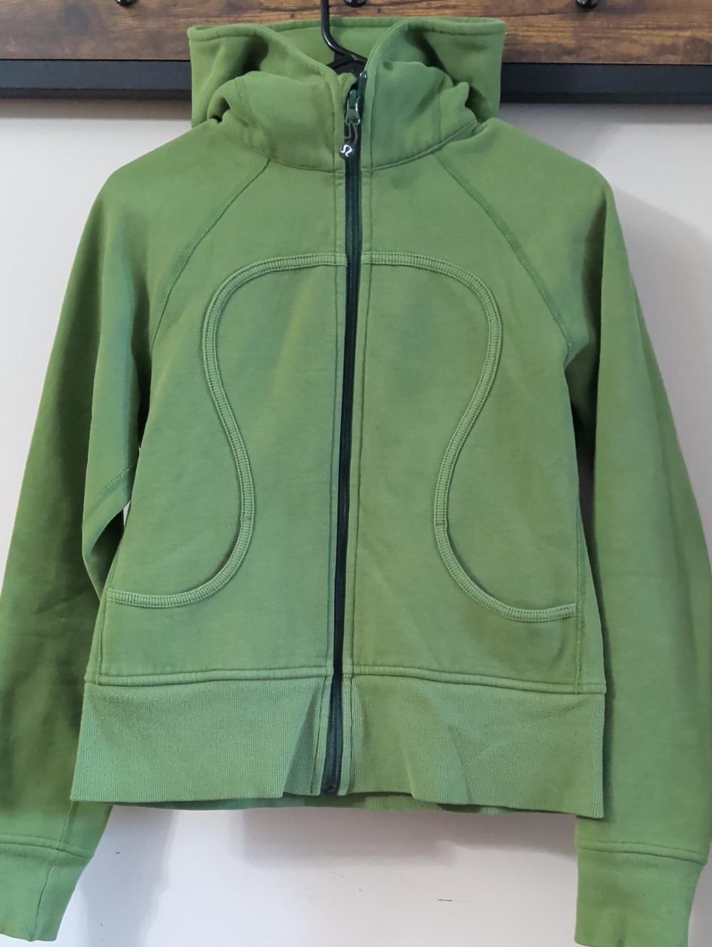 lululemon athletica Light Green Scuba Hoodie